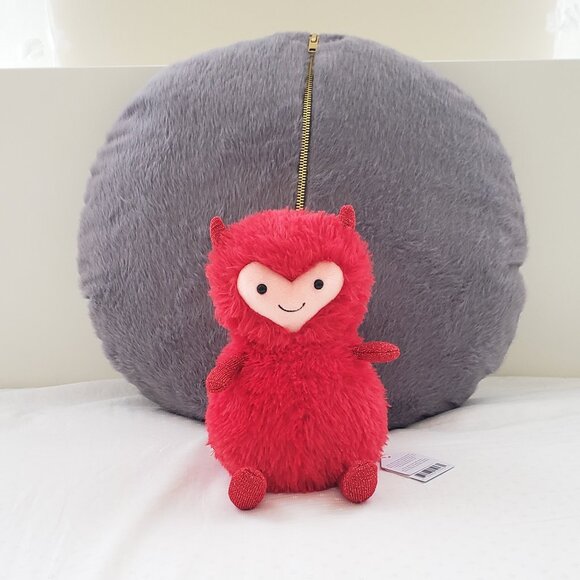 Jellycat Hugg McSnugg Plush - Picture 2 of 4